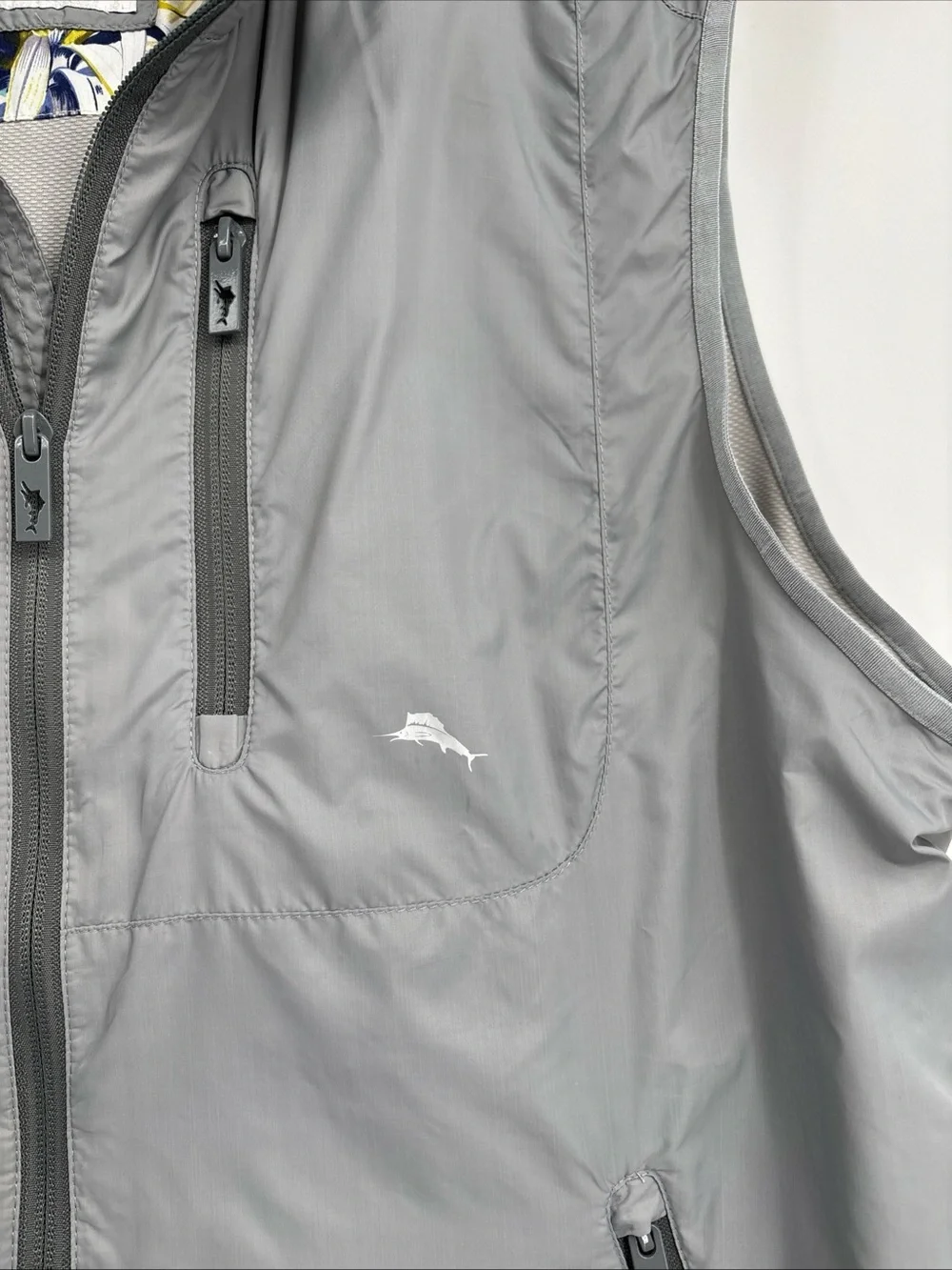 Sz L Tommy Bahama Gray Packable Travel Vest used menswear - Picture 5 of 10